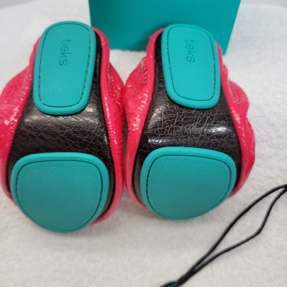 Tieks By Gaverielli Juniors Size 8 (KIDS) New In Box Mini Razzleberry - Picture 2 of 6